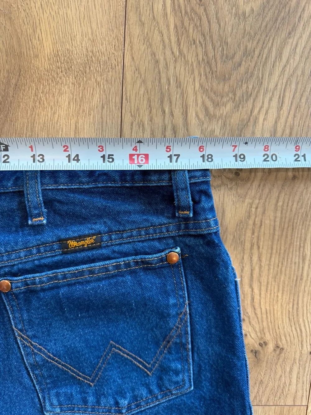 Wrangler Straight Leg Jeans in Deep Blue Denim